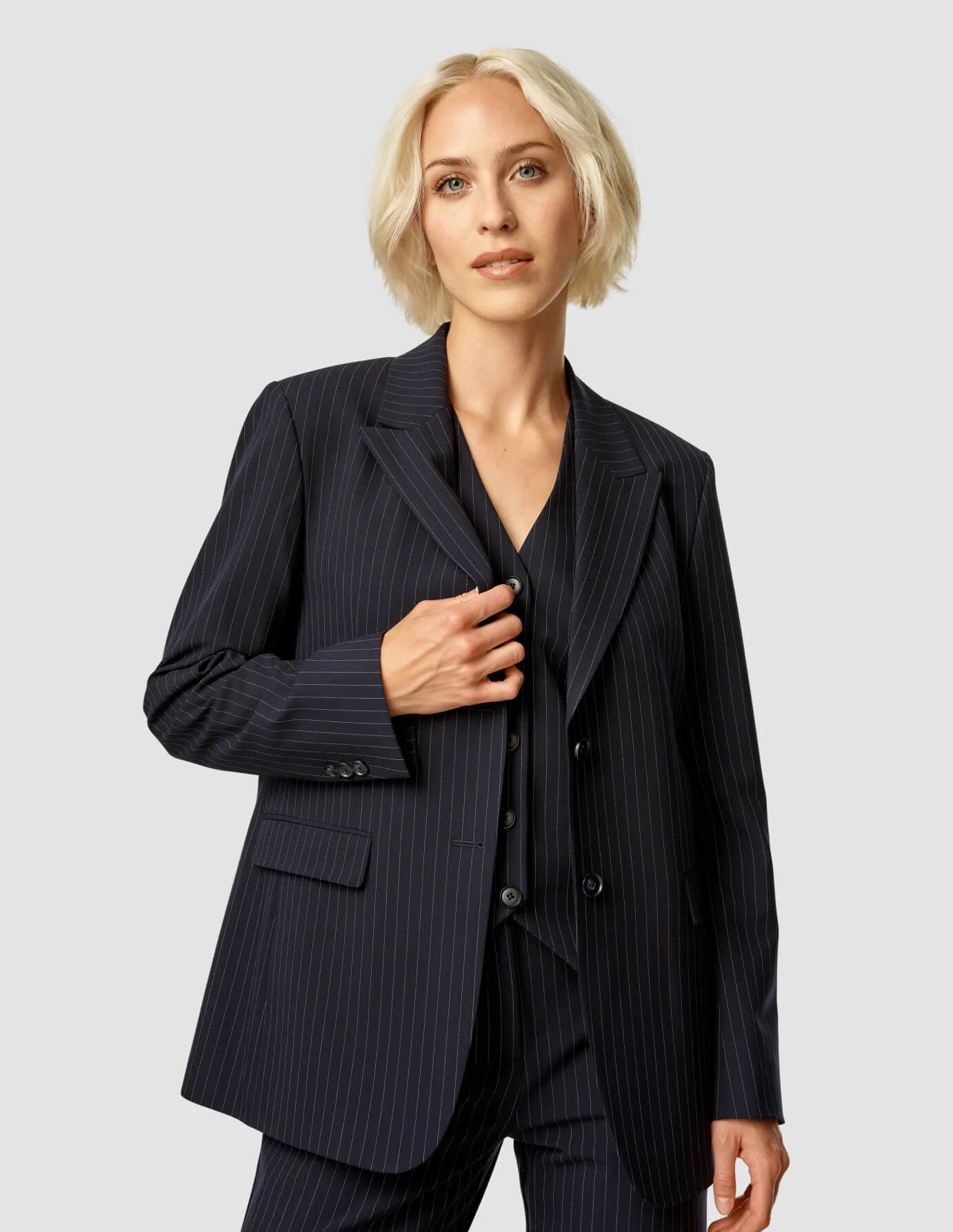 Classy Confidence - Image 5