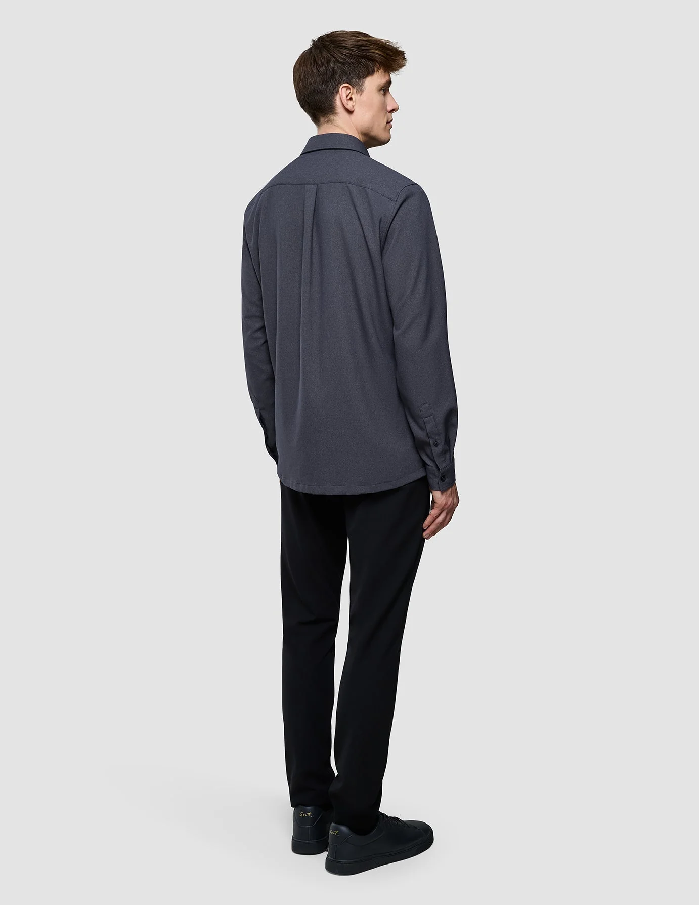 Effortless Shirt Dark Grey - Image 6