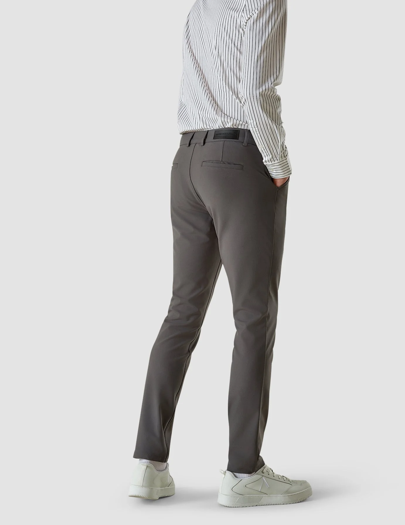 Essential Pants Regular Grey - Image 5