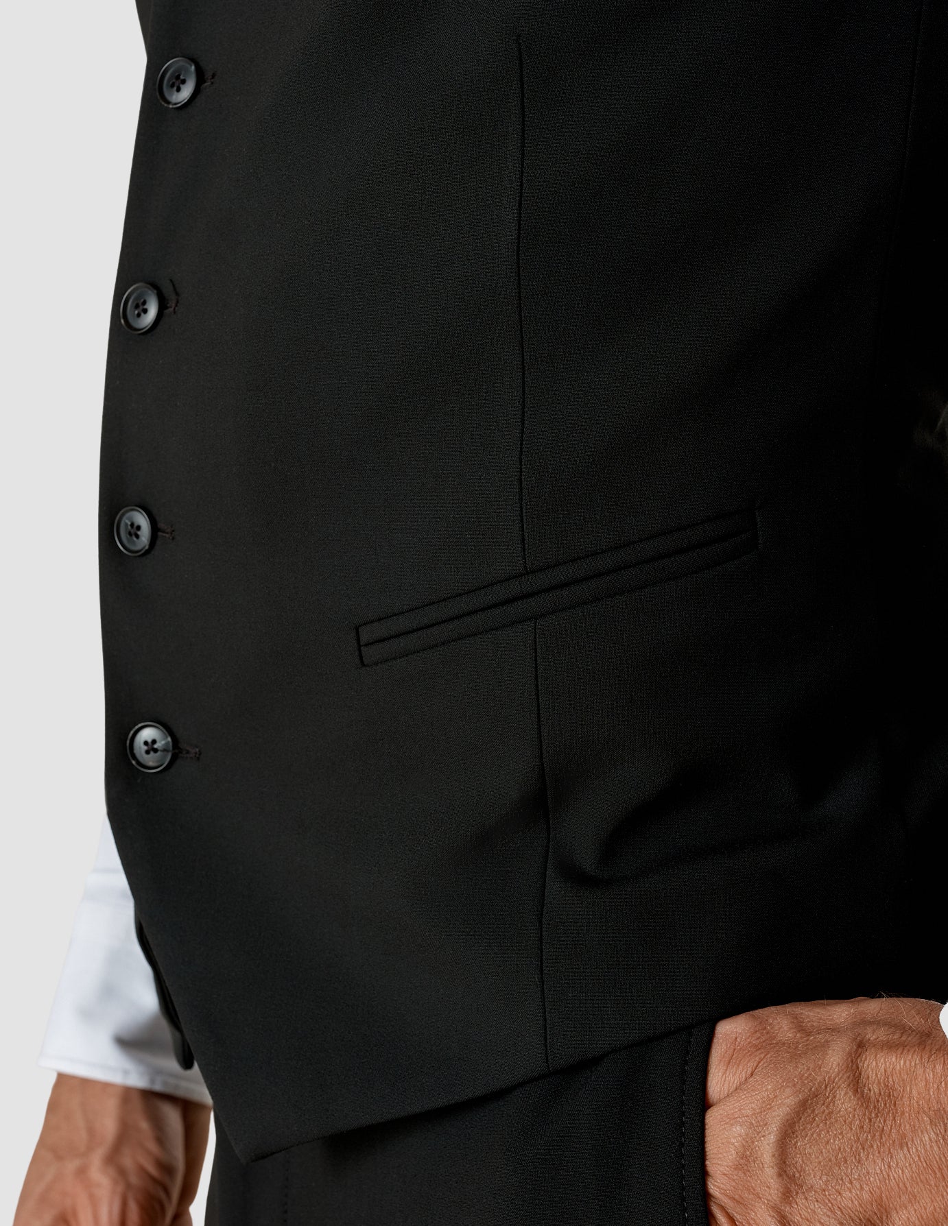 Essential Vest Black - Image 8