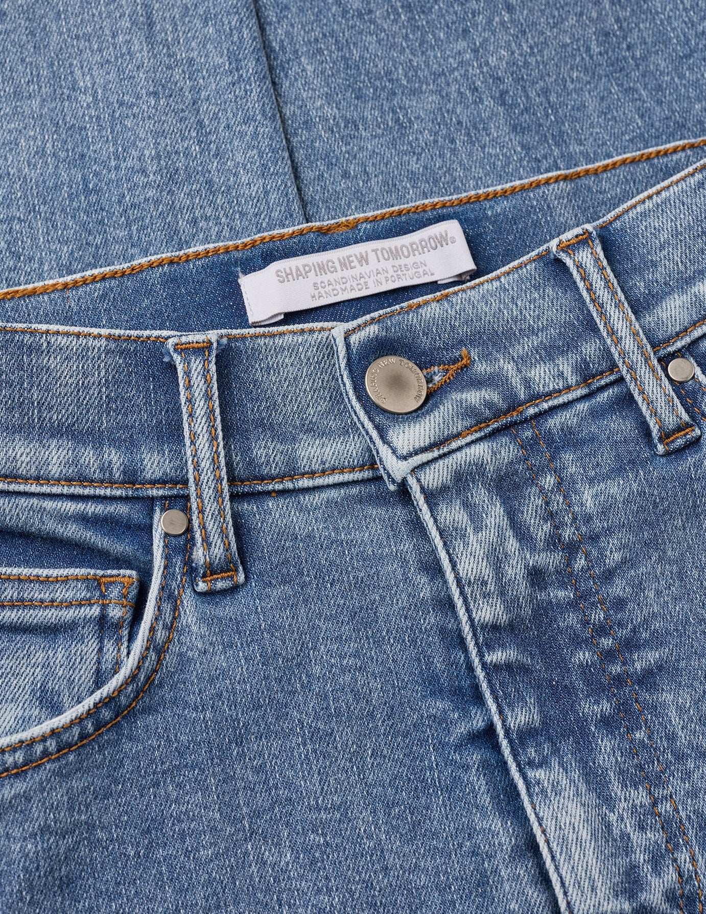 Sculpt Jeans Slim Snow Blue Wash - Image 7