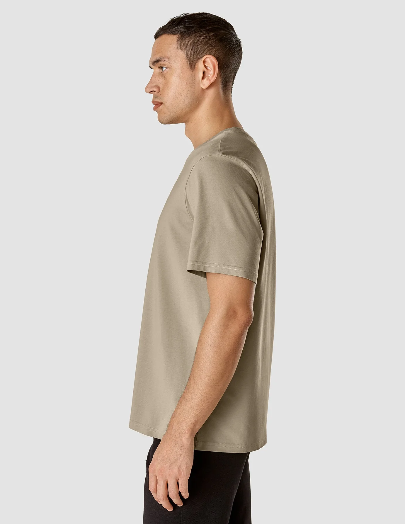 Supima T-shirt Box Fit Globe Sahara - Image 5