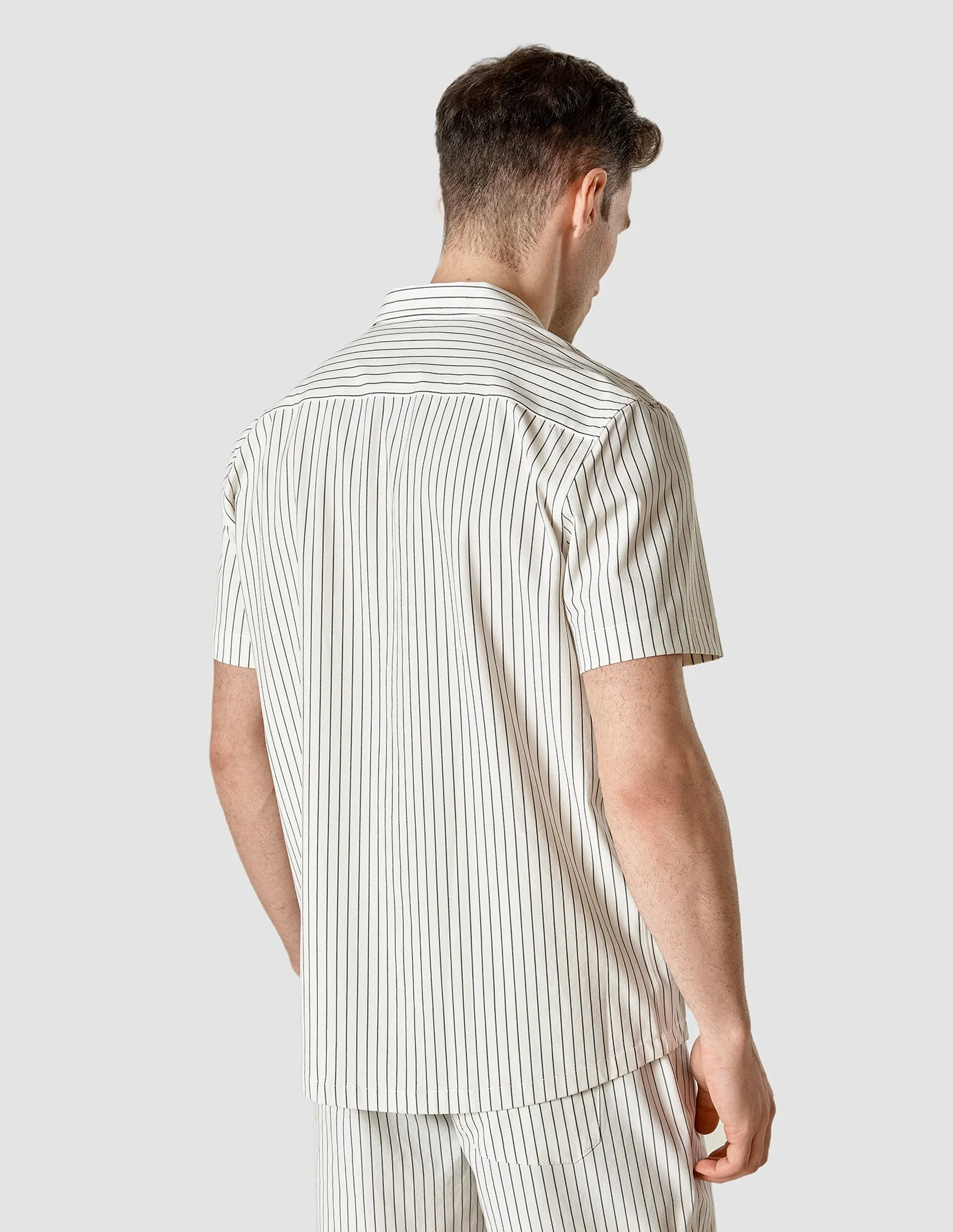 Tech Linen Bowling Short Sleeve Shirt Navy Pinstripe - Image 4