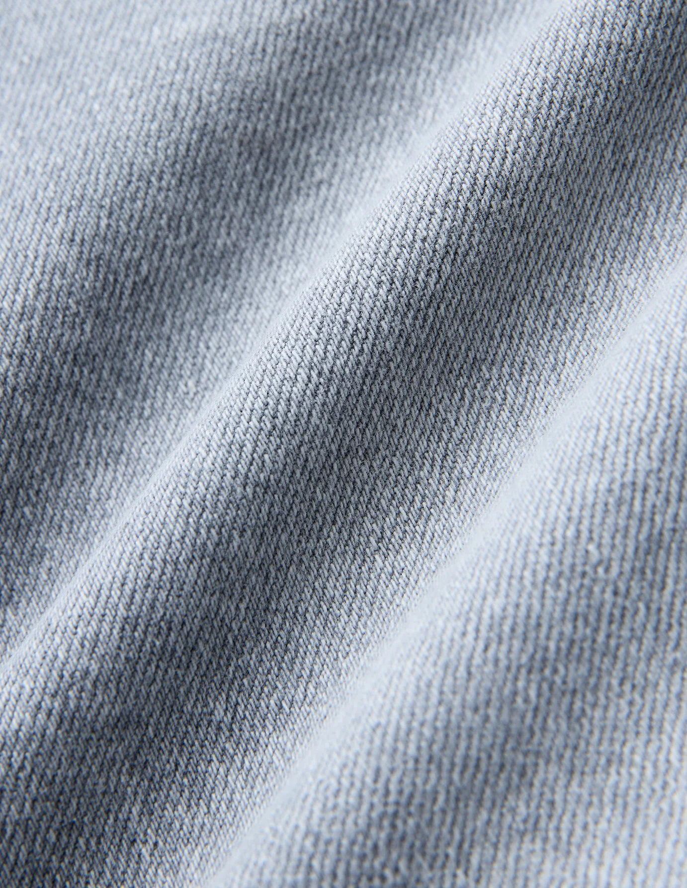 Women's Classic Jeans Tapered Light Grey Washed - Image 7