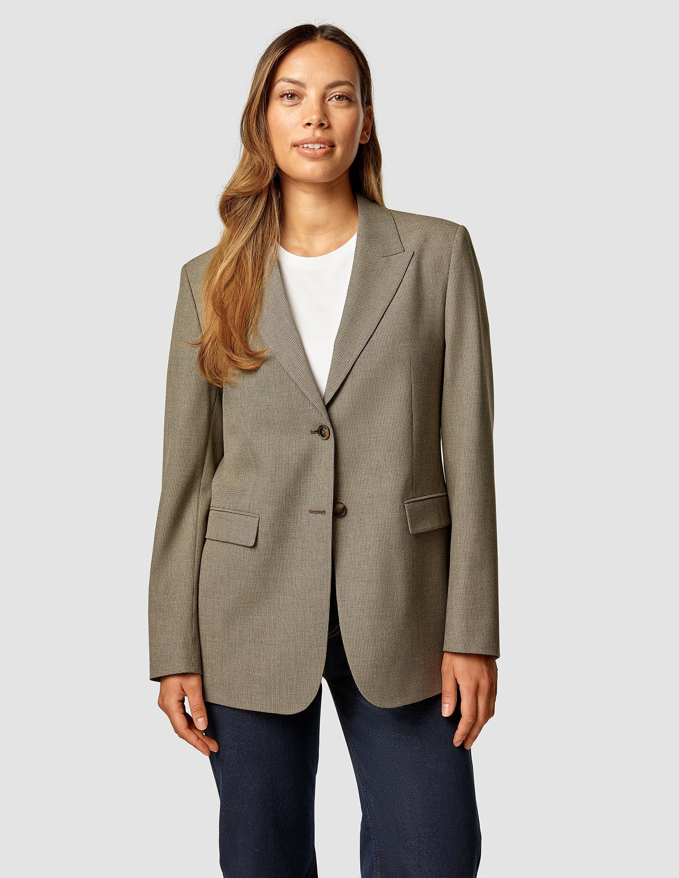 Essential Blazer Latte - Image 2