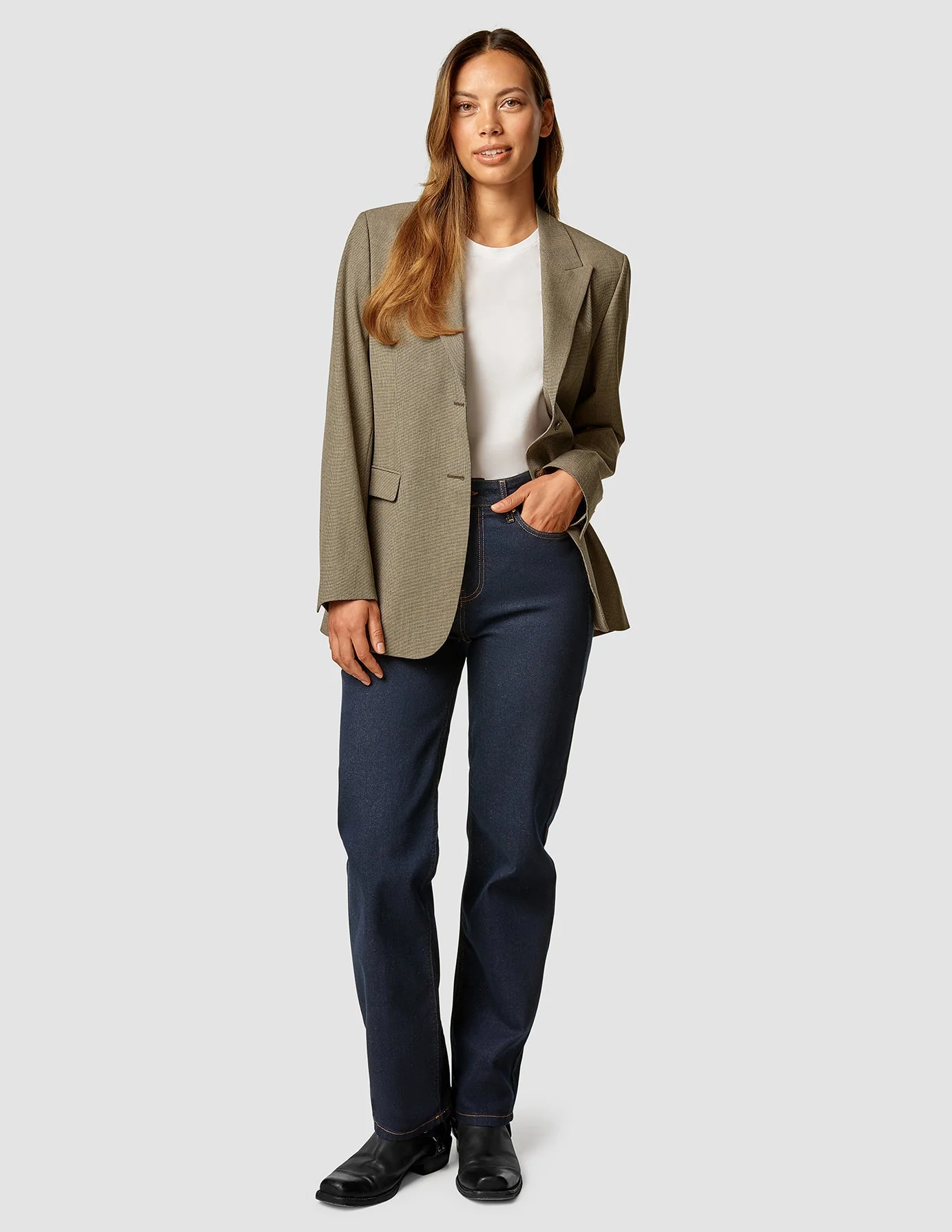 Essential Blazer Latte - Image 4