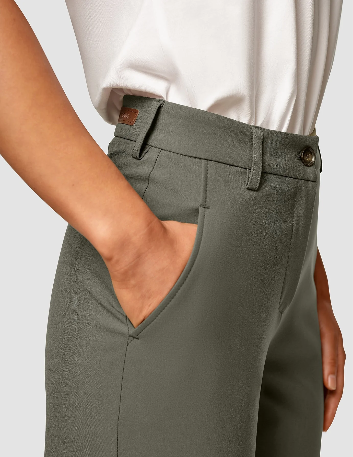 Essential Pants Straight Dark Olive - Image 6