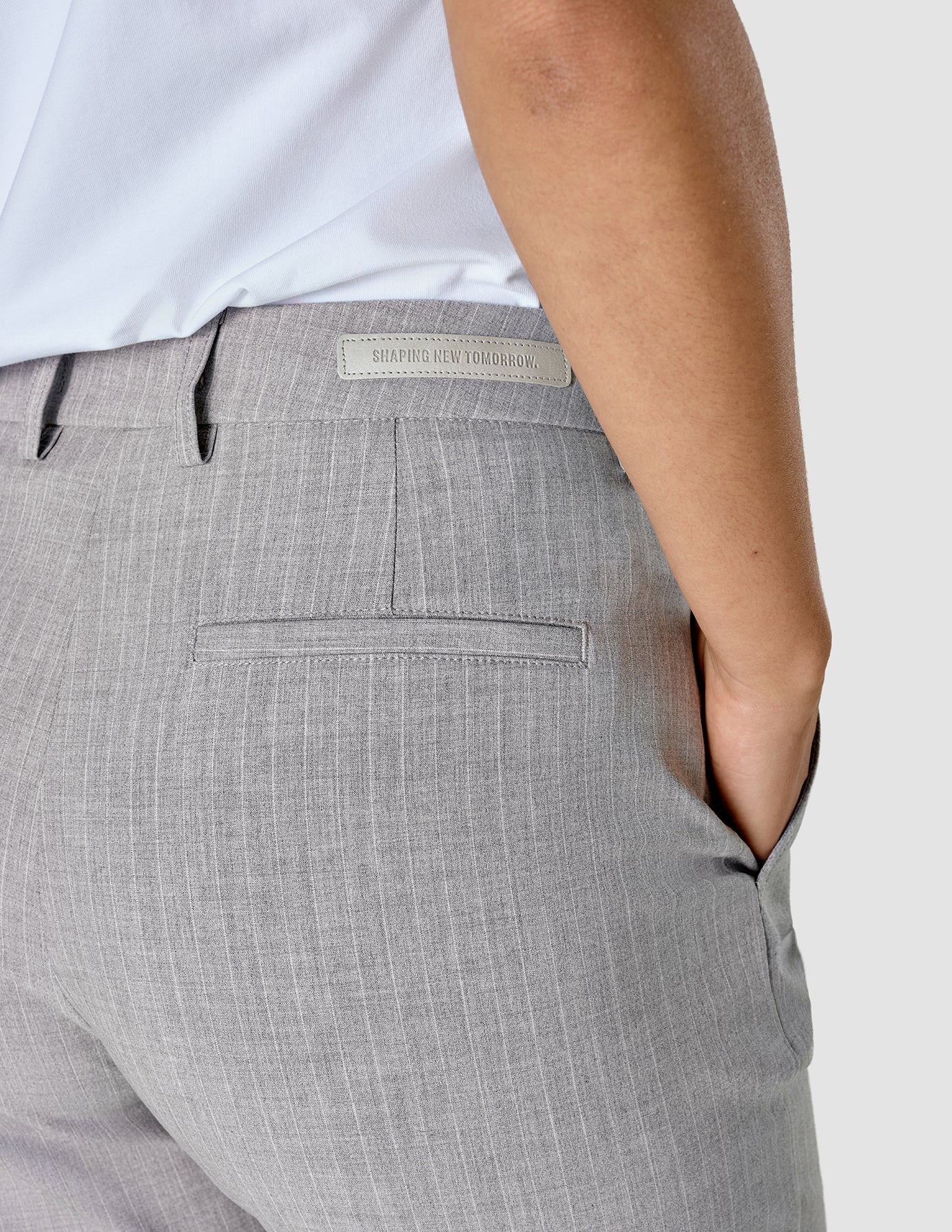 Essential Pants Straight Light Grey Pinstriped - Image 5