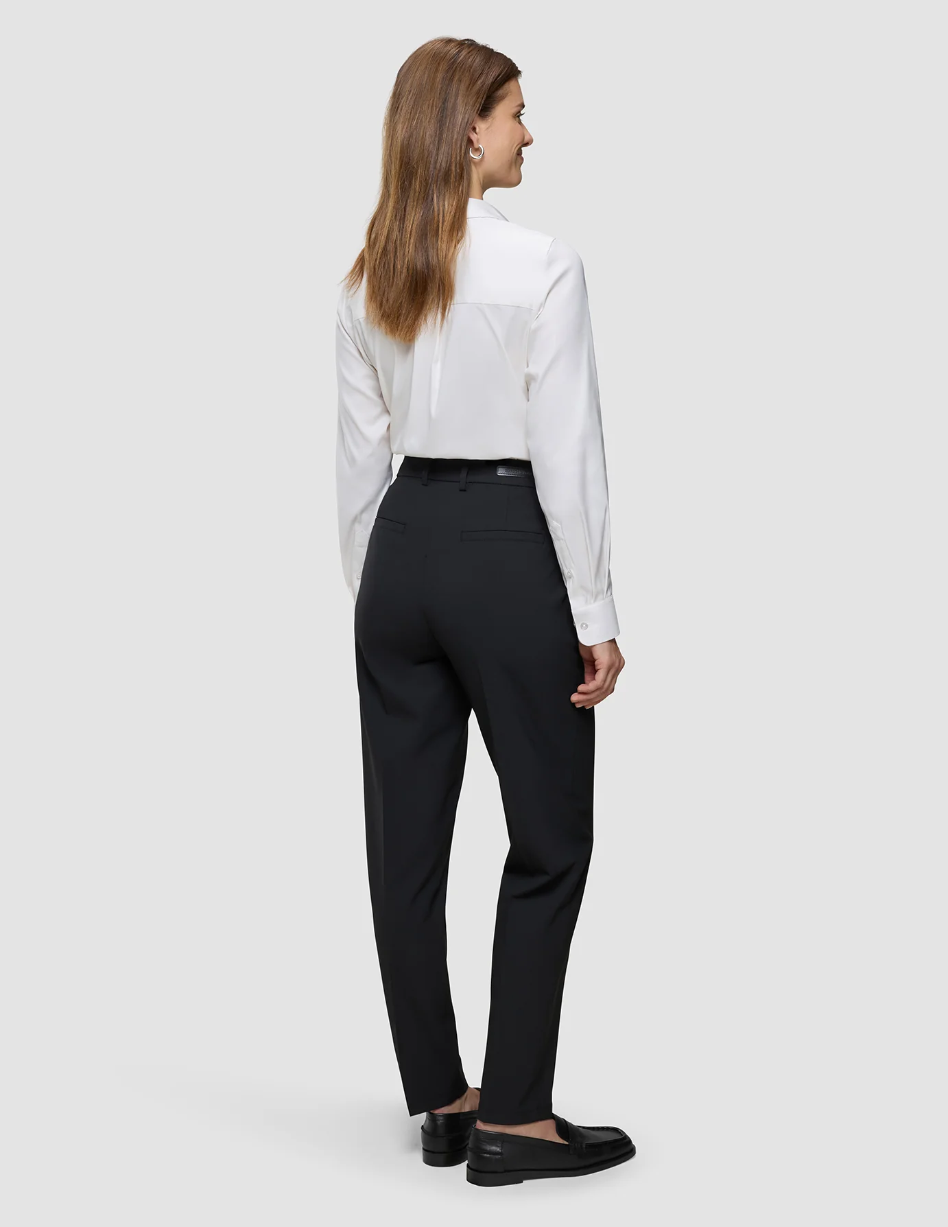 Essential Pants Tapered Black - Image 5
