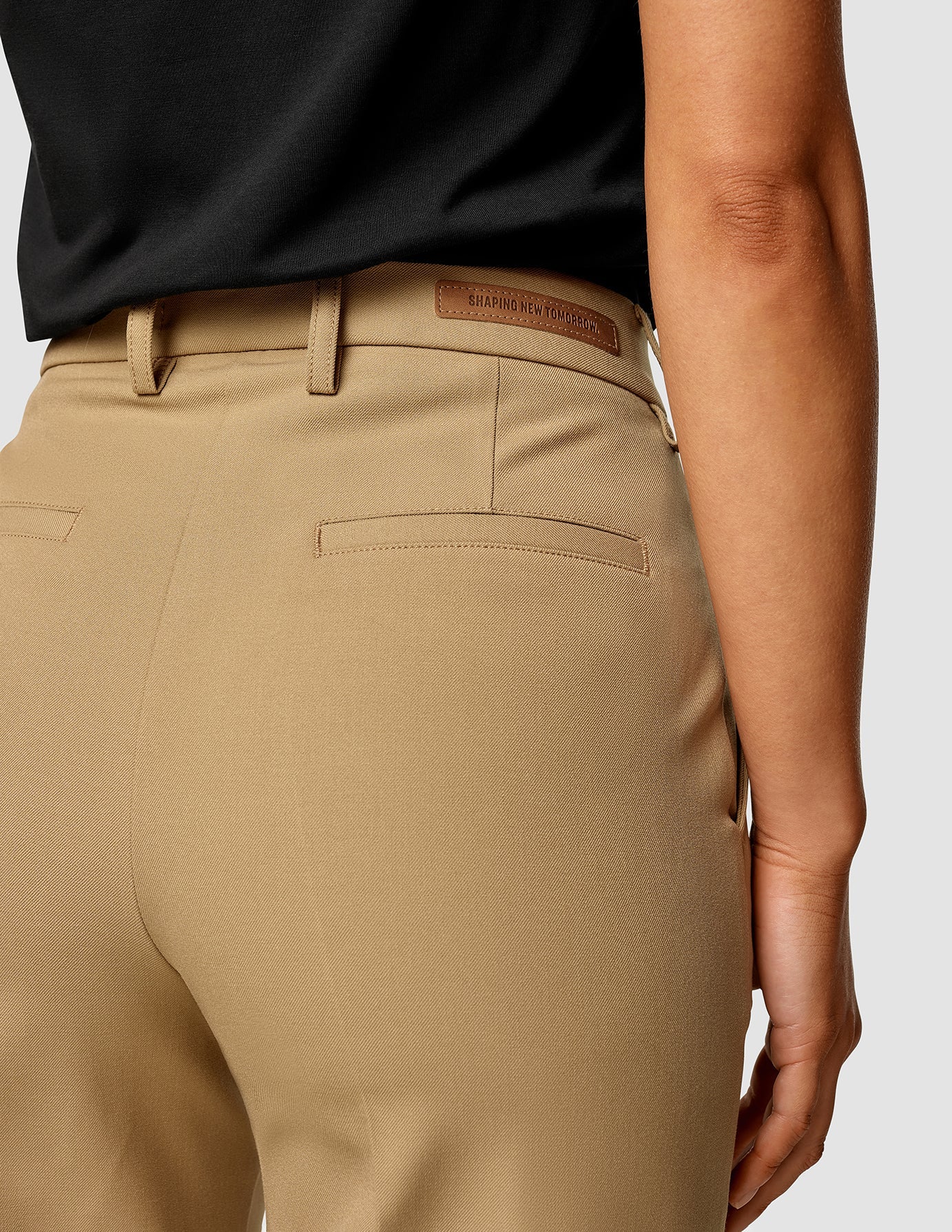 Essential Pants Tapered Caramel - Image 7
