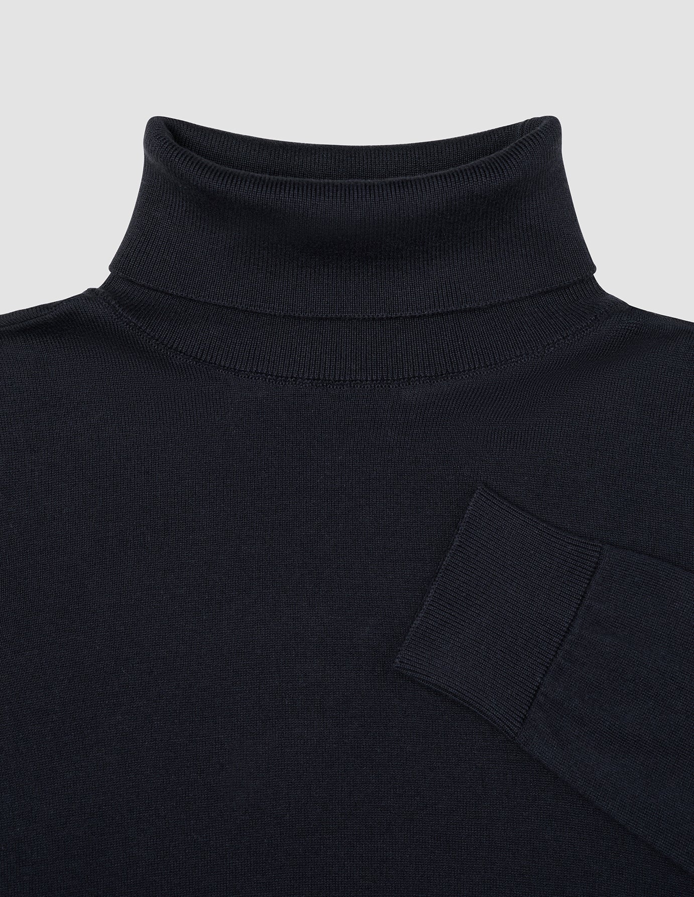 Fine Knit Turtleneck Black - Image 6