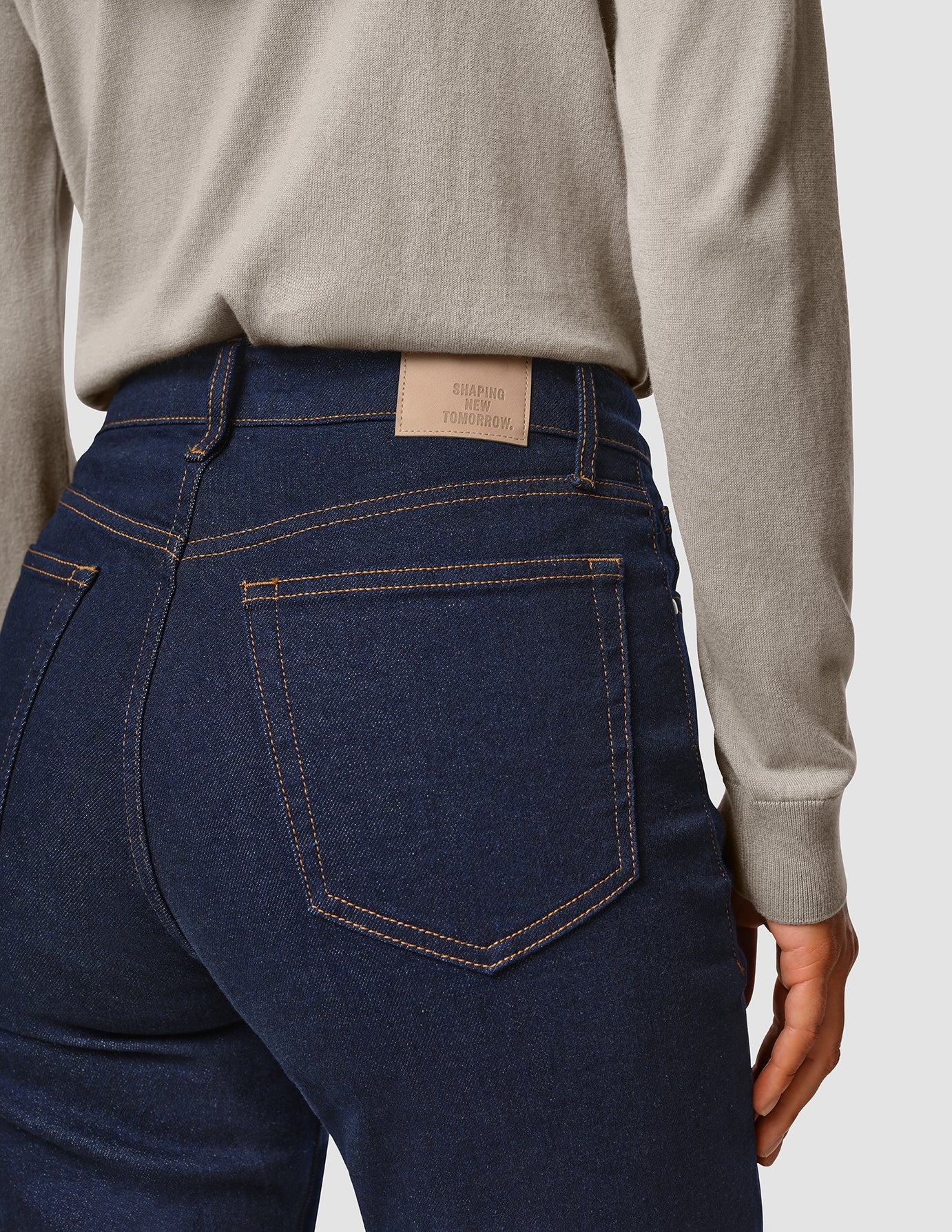 Jeans Tapered Dark Blue - Image 5