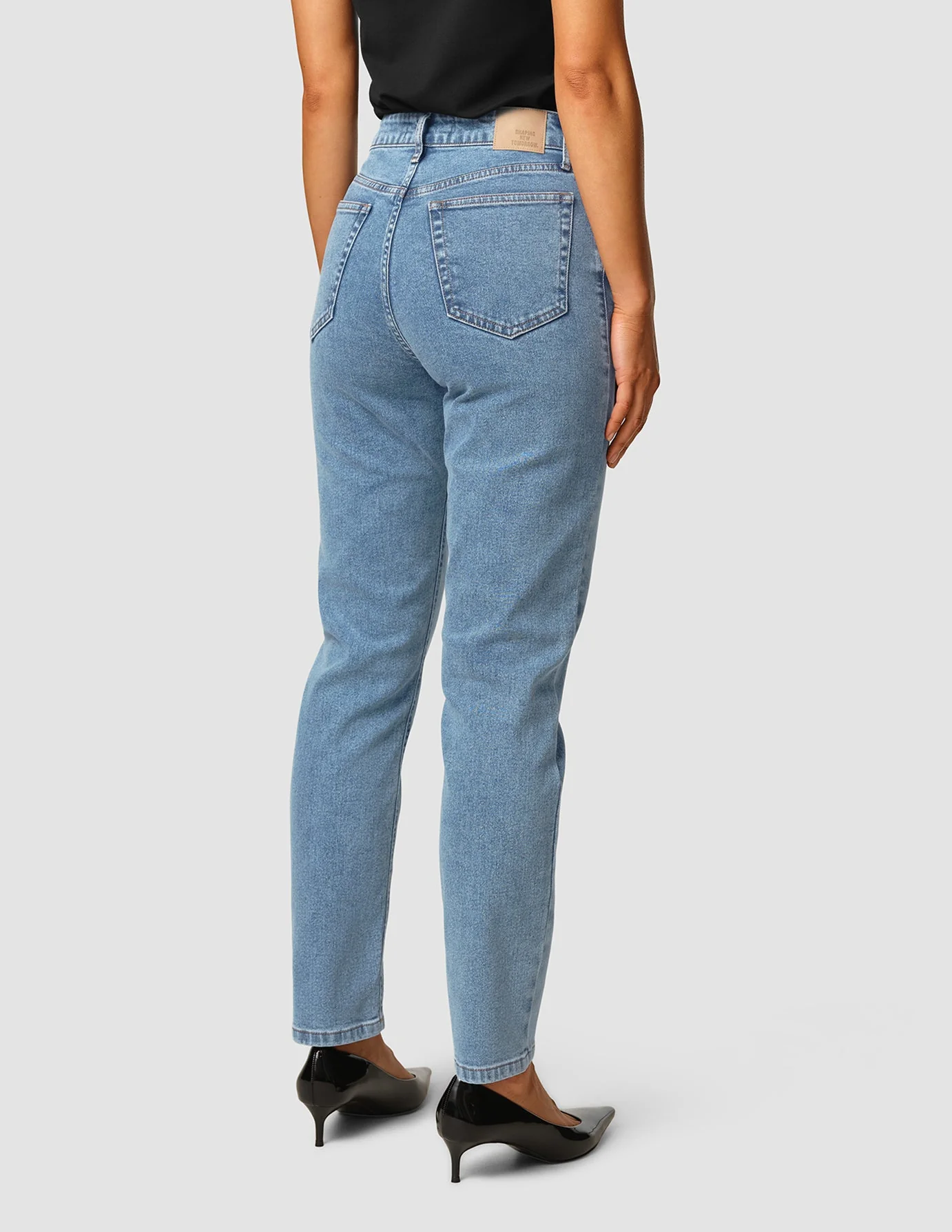 Jeans Tapered Snow Blue Wash - Image 4