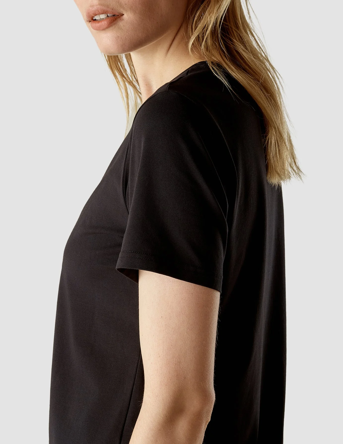 Supima T-shirt Black - Image 5